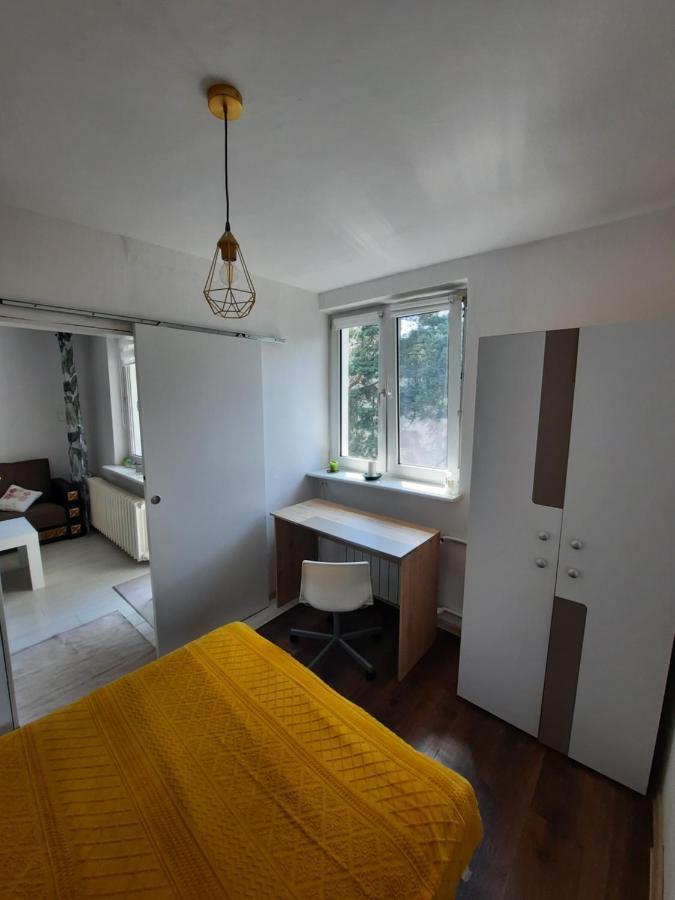 Apartament Zorzy Przy Instytucie Kardiologii Anin Apartment Varşovia Exterior foto