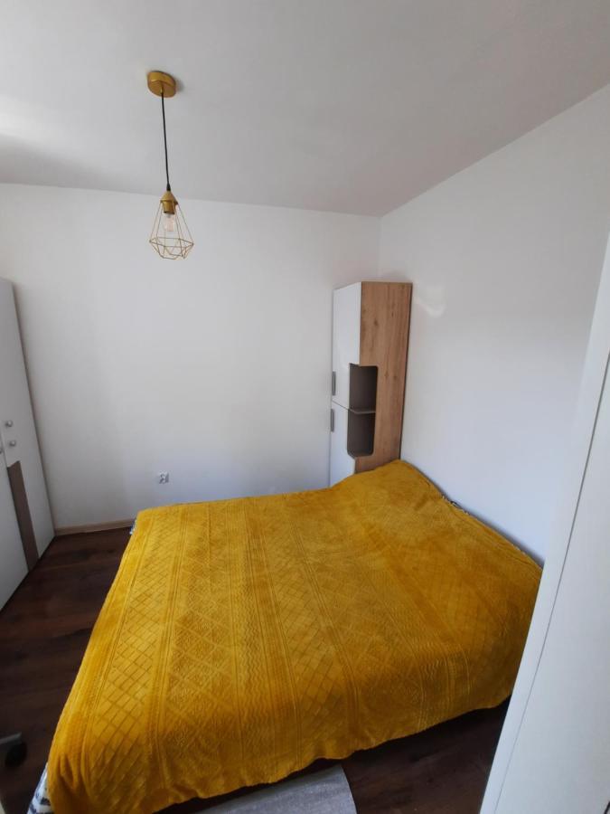 Apartament Zorzy Przy Instytucie Kardiologii Anin Apartment Varşovia Exterior foto