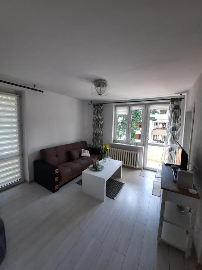 Apartament Zorzy Przy Instytucie Kardiologii Anin Apartment Varşovia Exterior foto