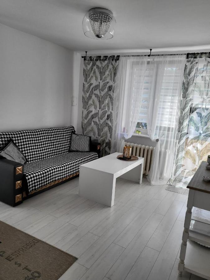 Apartament Zorzy Przy Instytucie Kardiologii Anin Apartment Varşovia Exterior foto